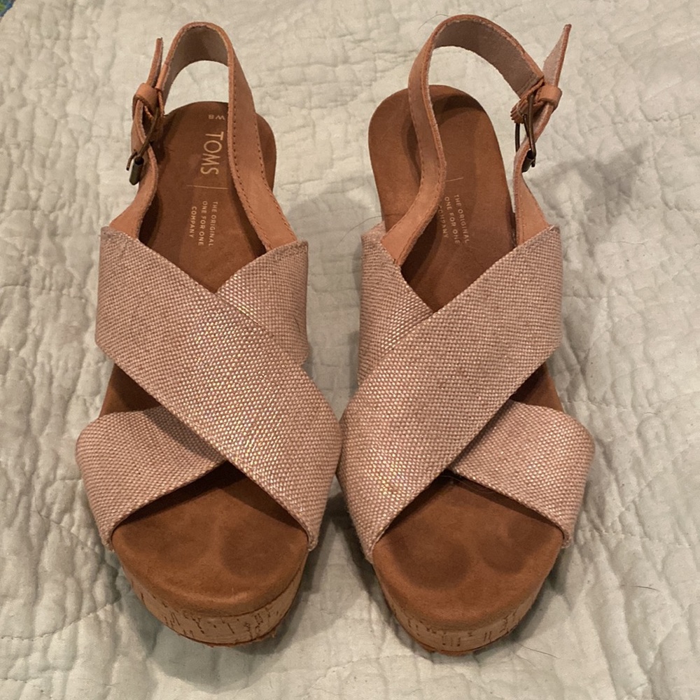Platform sandal - Picture 2 of 4